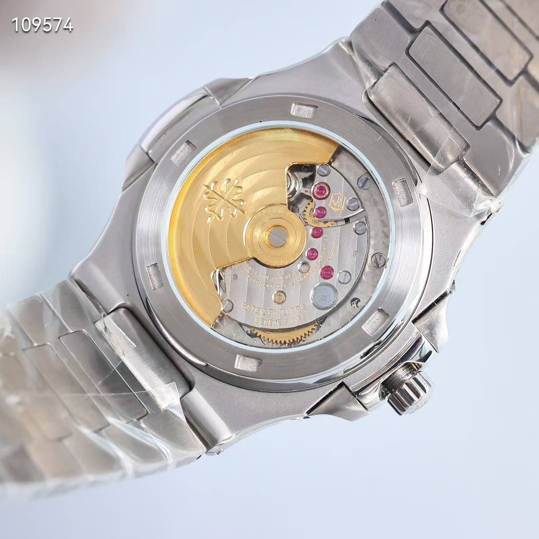 파텍필립 노틸러스 퍼페츄얼 캘린더 바게뜨 다이아 그린컬러 시계 워치